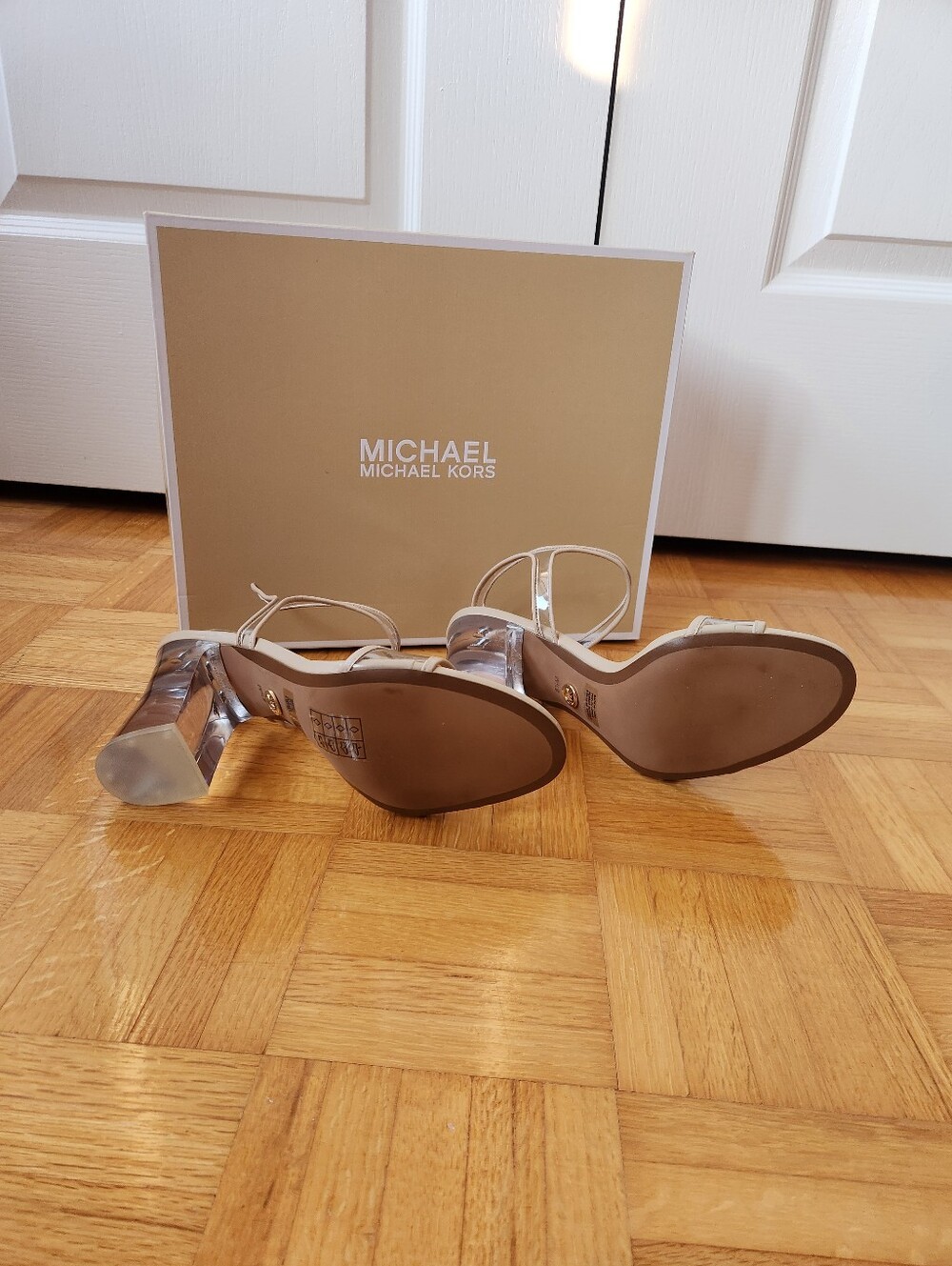 NWT Michael Kors Beige Clear Block Heel Strappy Sandals - Picture 4 of 4